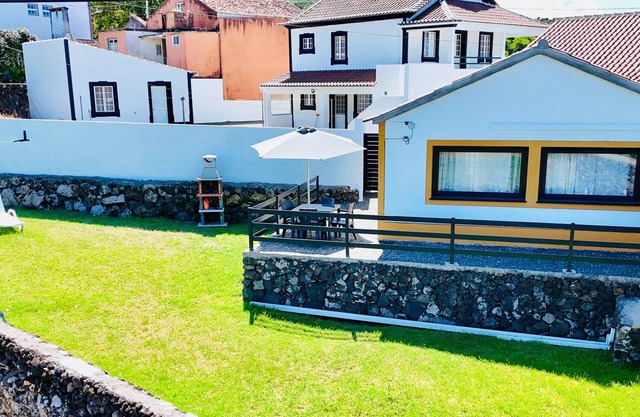 Casa da Gente T1 by PontaNegraAzores