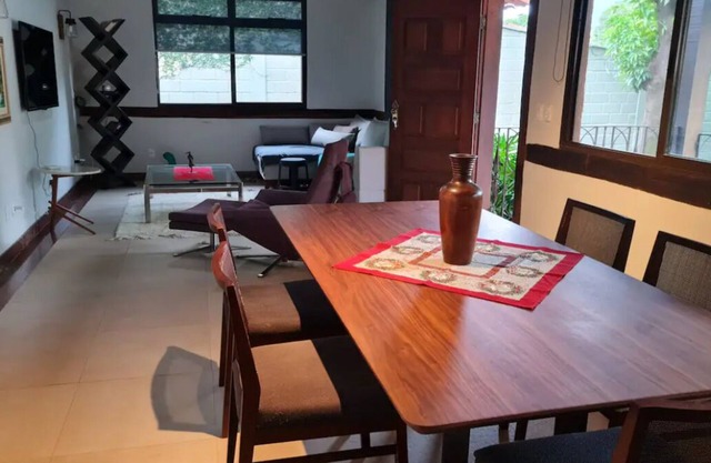 Casa da Pampulha: Piscina com spa e Espaço Gourmet