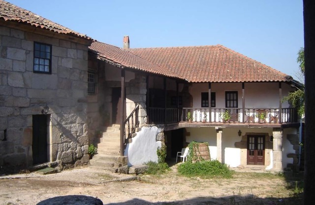Casa de la Varanda / Quinta de Santa Isabel - Two-Bedroom Apartment
