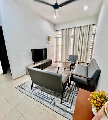 Casa Damai Kuantan - near Taman Tas, SEMSAS, UMP,Airport, Uia, Matrik Gambang, Menara 188, 4bilik-3AC 1kipas, Ruang Tamu kipas