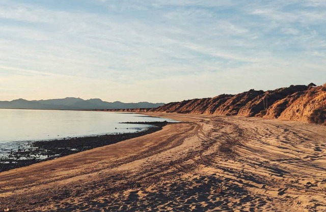 Casa en el Desierto con acceso privado a la Playa y Vistas Panorámicas a la Isla