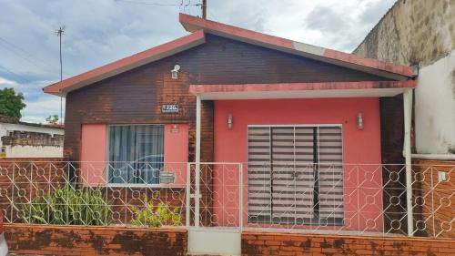 Casa de 90m2 toda sua aconchegante e central