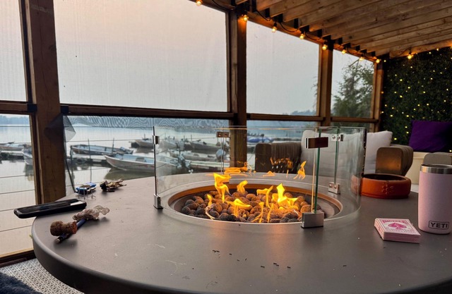 Casa de Campo, a magical log cabin nestled in the woods directly on the lake.