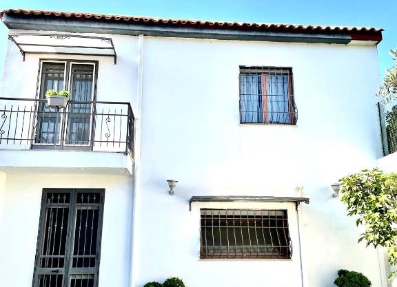 Casa De Curtis