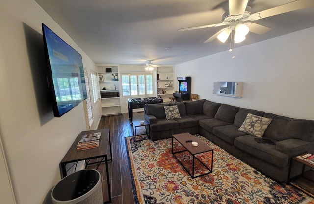 Casa de La Cruz - 3BR 3BA -w/ Plasma Air Technology 2,200sf Sleeps 10