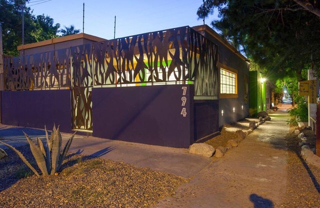 Casa de las Adelitas. Camina a todos lados! Buena ubicación.