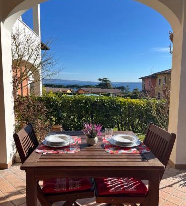 Casa dei Fiori, appartamento Vista lago, Piscina, Parcheggio