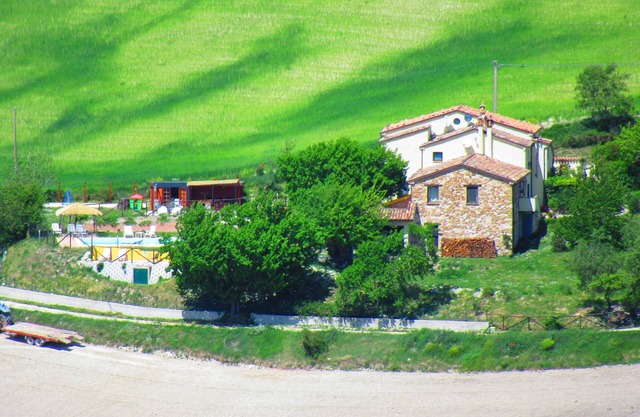 Casa dei sogni d'Oro - apartamento Loretello con piscina 12x6 m - vista panorámica