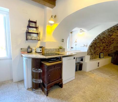 Casa del Castello Sleeps 4 Isolabona Italy