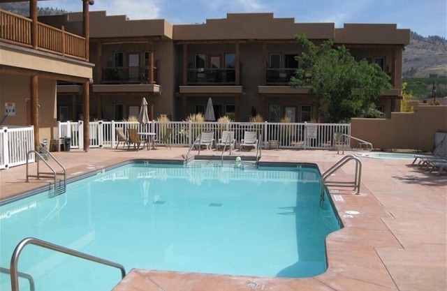 Beautiful Lake Condo - cancelación tardía - finales de agosto y septiembre disponible!