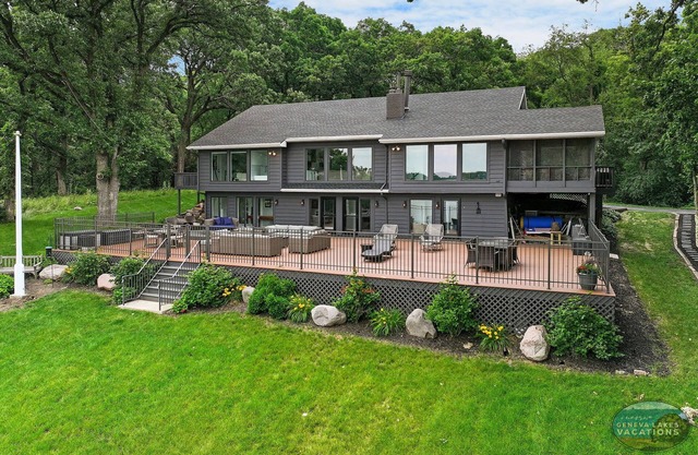 Casa Del Sol -Premium Lakefront Getaway |Massive Water-Facing Deck |Boat Dock |Deluxe Bar & Rec Room