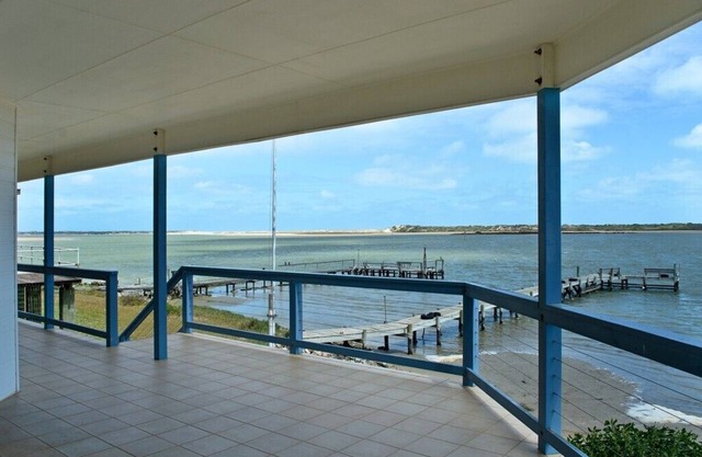Casa del Sol - 9 Goolwa Channel Drive Hindmarsh Island