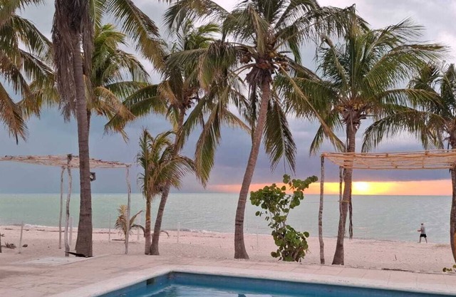 Casa del viento celestun
