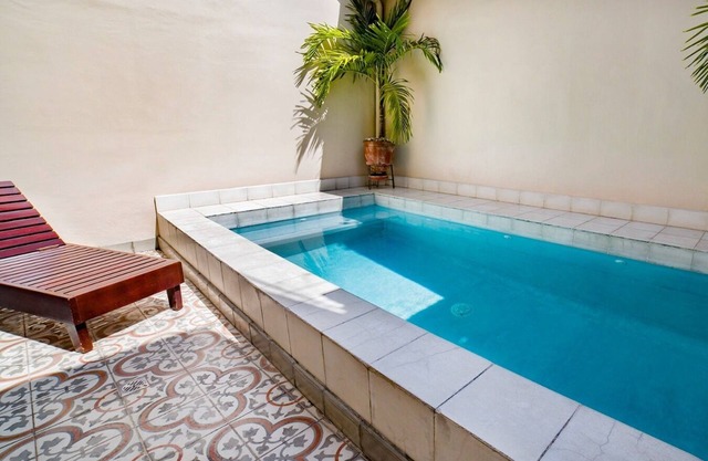 CASA DELUS Fabulous Home with Private in Door Pool within Tourist Location