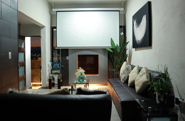 Casa minimalist & modern Delux