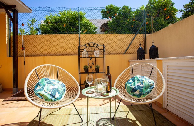 Casa do Lagar - beautiful townhouse near Algarve beaches in Village Center