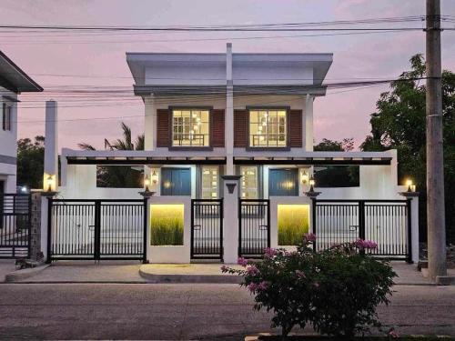 Casa Editha Malolos