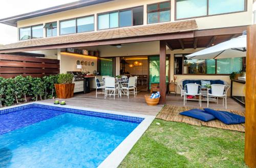 Casa em Carneiros - 4 suítes com piscina