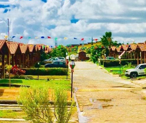 Casa em Condomínio com 3 quartos - Condomínio Village Gravatá