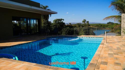 Casa em Delfinopolis com piscina aquecida e vista