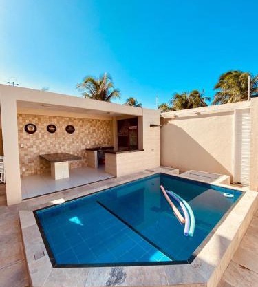 Casa em flecheiras com piscina