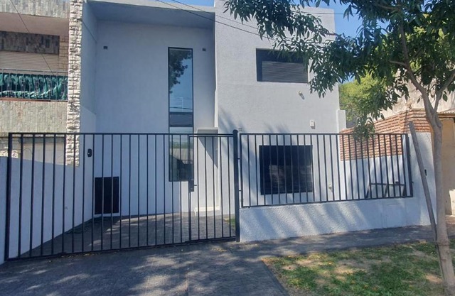 Casa en La Florida a metros río
