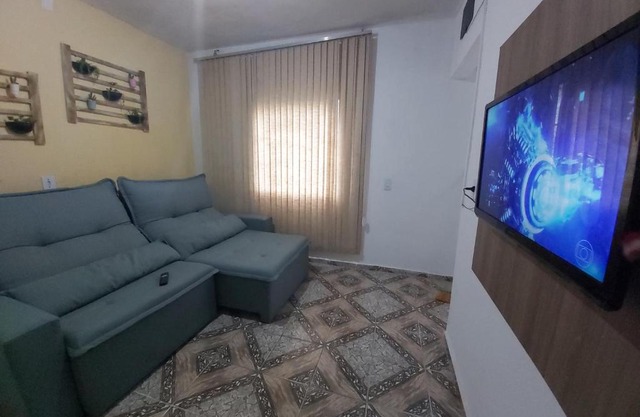 CASA EXCELENTE DE 2 QUARTOS C ÁREA GOURMET E WI-FI