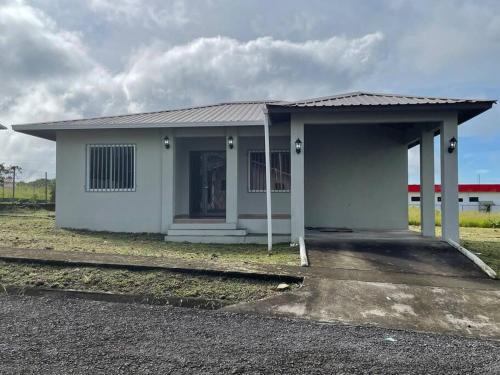 Casa Familiar cerca a todo