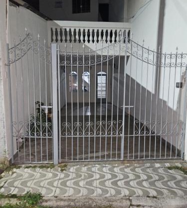 Casa Familiar espaçosa e confortável em Aparecida, com 3 quartos