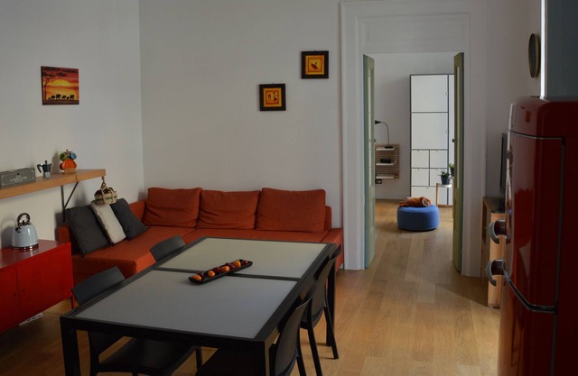 Casa Flora al Corso, elegant apartment adjacent to the Central Funicular