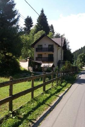 Casa Fulg de Nea