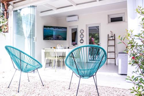 Casa Gemelli a pochi passi da spiaggia Su Giudeu Chia