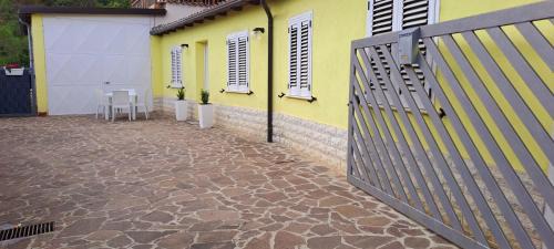 Casa gialla