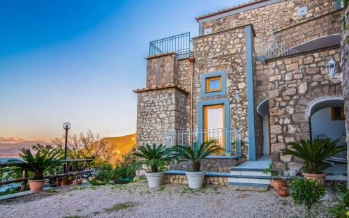 Casa Giovanna - De Vivo Realty