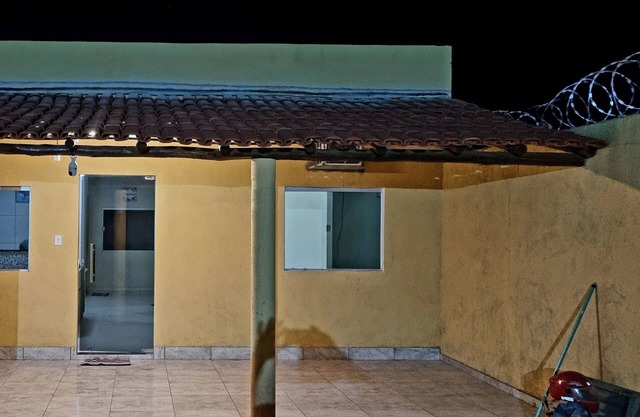 Casa Grande E Confortavel