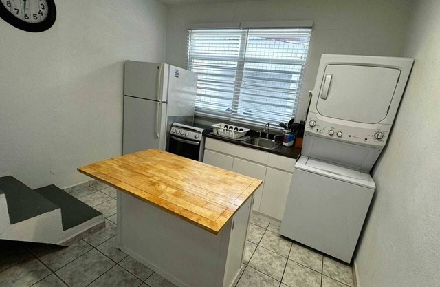Casa Grande: Unit B