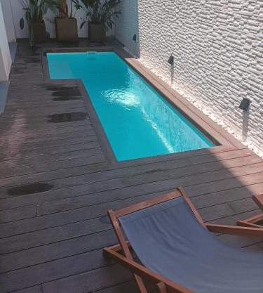 Casa grande y céntrica con piscina en zona peatonal