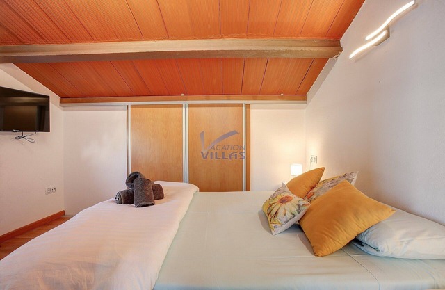 Casa Historia, 3 Bedrooms Close to the Beach
