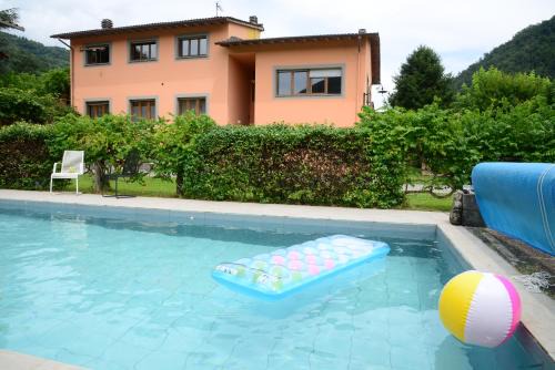 Casa Hydrangea con piscina e giardino