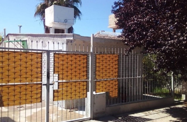 CASA IAUE 2 Baño, Cocina Comedor Amplio con TV, Estacionamiento con Patio Amplio