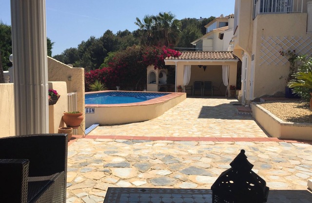 Casa Julio con preciosas vistas de Altea con piscina privada.