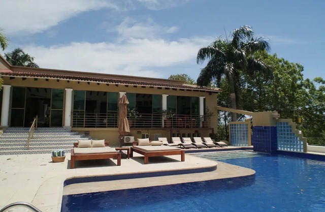 CASA LA GUAIRA Exclusive and Amazing
