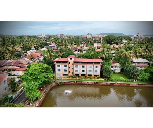 Casa Laguna Lakefront