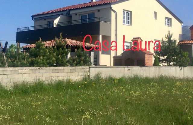 Casa Laura ⭐️⭐️⭐️⭐️apartamentos Bellavista y Dolce