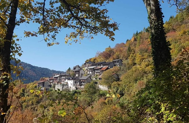 Casa Lina se encuentra en el distrito de Chiappini, cerca de la aldea de Arina.