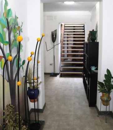 Casa llena de vida con patio y terraza