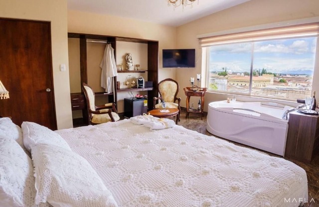 Casa Loma Hotel Boutique