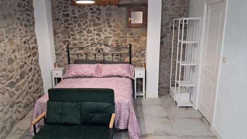 Casa Loma Lola