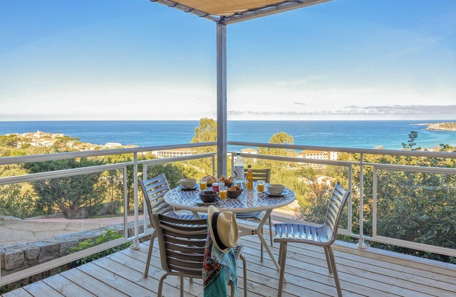 Casa Lucia, beautiful sea and mountain view