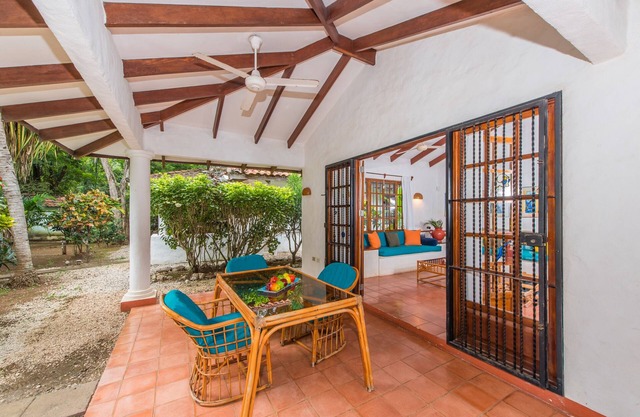 Barefoot Bungalow en Playa Grande de exclusiva Palm Beach Estates